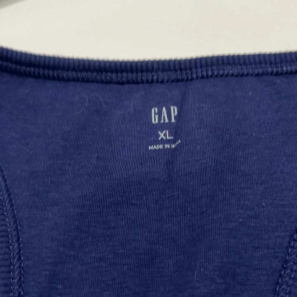 Gap Ribbed Scoop Racerback Tank - Picture 3 of 7
